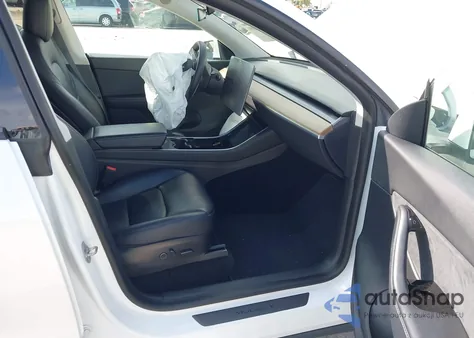 2021 Tesla Model Y Long Range Dual Motor All-Wheel Drive z USA, uszkodzony, nr VIN 5YJYGDEE0MF082605